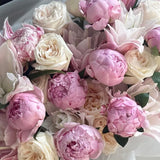 Peony lily & White O’Hara